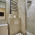 Sublime Air-conditioned Center Of Apartment *