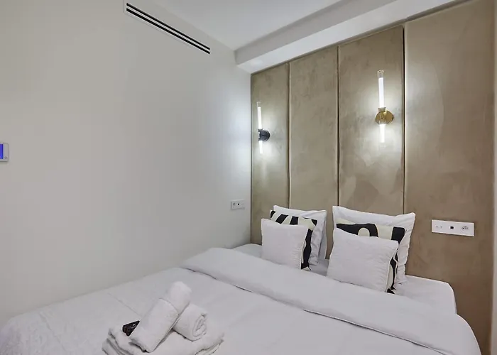 Sublime Air-conditioned Center Of Apartment *