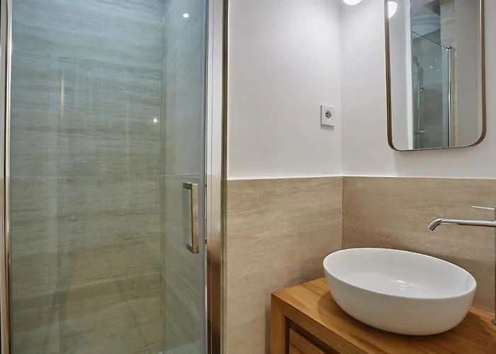 Sublime Air-conditioned Center Of Apartment *