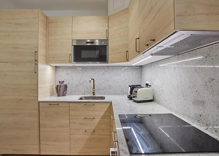 Sublime Air-conditioned Center Of Apartment